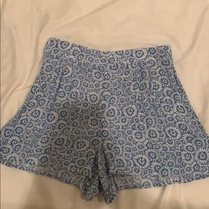 Flowy shorts